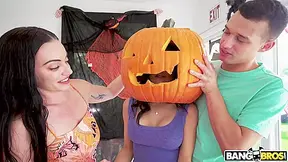 Swalloween Treat With Leila Larocco