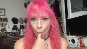 finger sucking and gagging