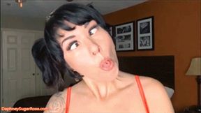 * 854x480p * Eye Crossing Funny Face Silly Girl - Mp4