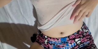 Curvy Beauty Rubs Her Pussy to Explosive Cum