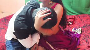 Mad desi Indian housewife gets ravaged by grizzled old codger's throbbing cock&#x1F346;