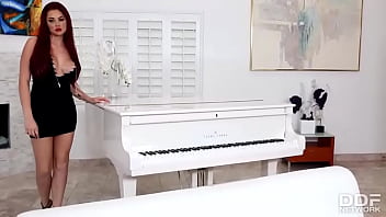 Curvy Redhead Ready for Cum