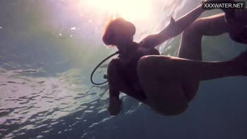 Kasandra Lufi's Sensual Underwater Seduction