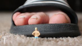 Zaurus Lucky Winner Shrunk Feet And Vore