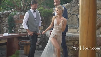 Newlywed wife gets double penetrated on wedding night