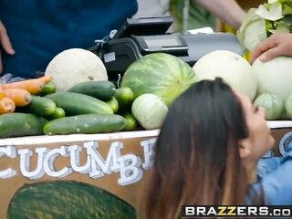 Brazzers - Real Wife Stories - The Farmers Wife scene starr