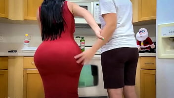 Amateur babe gets her big, round ass fucked in lingerie