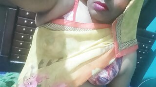 Hot Indian crossdresser sonusissy in yellow saree