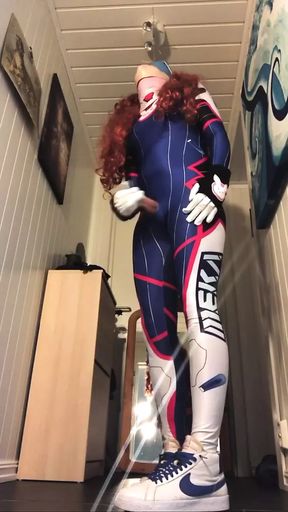 DVA Overwatch cosplay