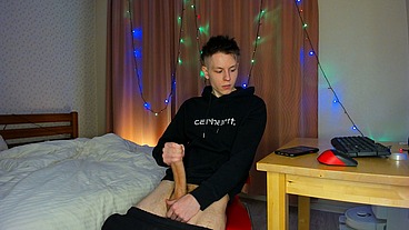 Young Stud's Ecstatic Cum-Filled Finish