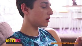 TwinkeyBoy: Hot bareback twink sex Tony and Alex