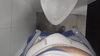 YURI GA&Uacute_CHO - Cumming in the bathroom at the mall