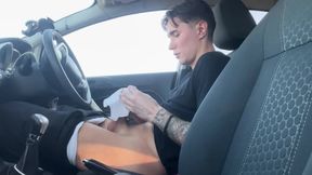 Fapping in the carpark