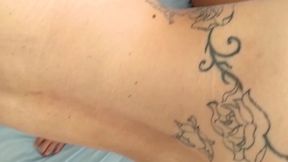 probando braguitas se pone calentita... y la follan muy duro (video completo)