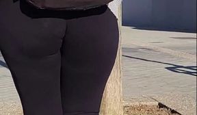 candid ass sexy big booty milf leggings