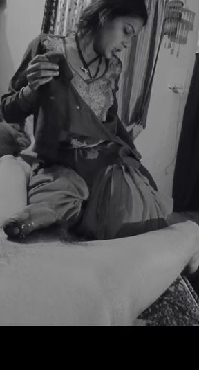 Indian Desi Bhabhi Fucked by Lover in Night