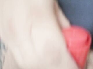 Dandome con el material de oficina