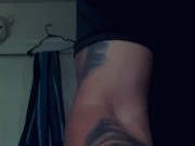 Rubbing one out for you to enjoy