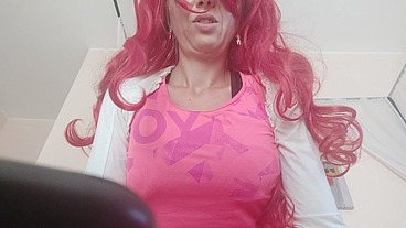 between farts and blasphemies, I spread my ass to let the customer enjoy