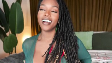 Big Ebony Tits Stare and Stroke Me Softly