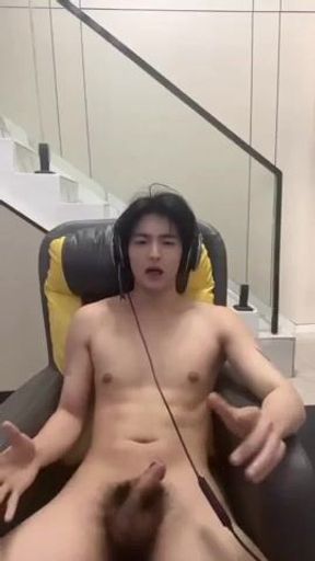 Homosexual Solo chinese fellow fapping nineteen - New HD Vignette