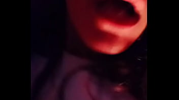 Relato caliente en un video olvidado. &iquest_Te animas?