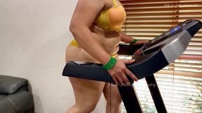 Hira Indian Beauty - Sexiest and Erotic Lingerie Workout on Treadmill