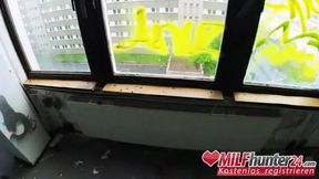 MILF Hunter nails skinny MILF Vicky Hundt in an abandoned place! milfhunter24