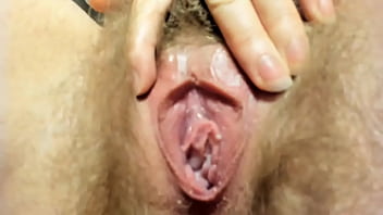 Horny wet hairy pussy wide-opening!