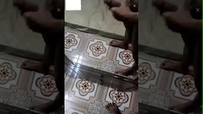 Sục cặc trước gương