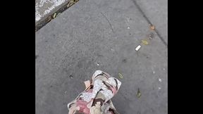 Valeria mostrando sus bellos pies