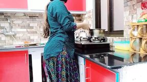 Desi Wife Fucked In Kitchen While She Is Making Tea
