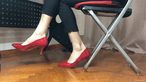 HEELS CRUSHING SQUISHY BALL UNDER OFFICE DESK - MOV Mobile Version