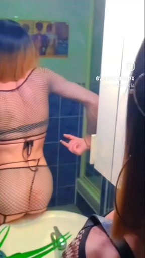 Milf Trav Fran&ccedil;aise tenue illuminati. VaneSsaBiTCHx