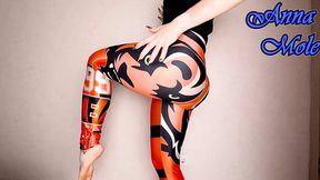 Spandex PAWG slaps her tight ass🍑 in leather leggings