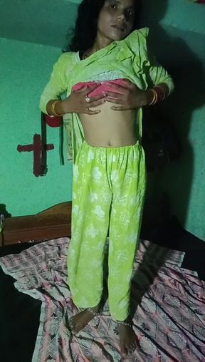 Desi girl hard beautiful chut