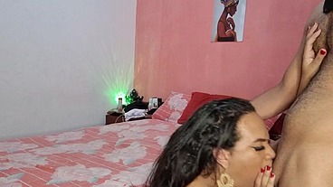 Botei o branquinho dotado pra chupar e depois me fuder gostosos
