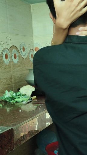 Getting hard fuck in kitchen, Bangladeshi Girl fucked in kitchen   Clip 1