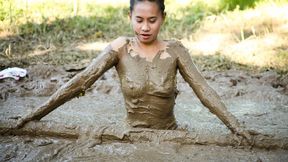 Nicole, Still Addicted to the Mud