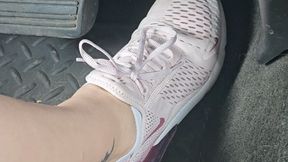 Violet Nike 270 drive