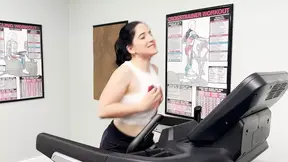 Fit milf wife gets her holes stretched by a personal trainer