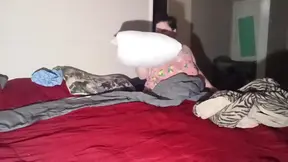 Fat Pussy Get Her Pussy Pushed Back She Love to Be Slutted Out