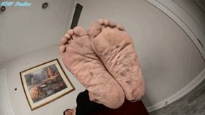 Gilf wrinked soles, dirty ! - MP4