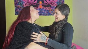 Ariel Meets Queen – Deep Tongue Kiss Full of Desire - By Ariel and Queen - Part 1