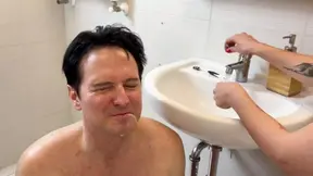 German babe humiliates her friend in the bathroom