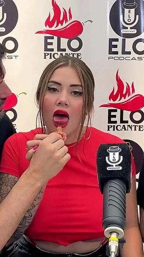 Interview with Elo Podcast Ends in a Blowjob and a Lot of Cum - Sara Blonde - Elo Picante