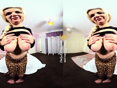 Big boobed Memphis Monroe masturbates in stocking