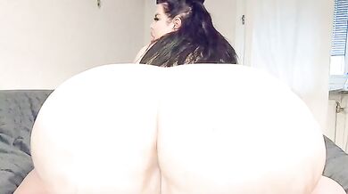 Natasha Crown - Big booty