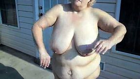 White trash SBBW obese housewife gets naked at the backyard