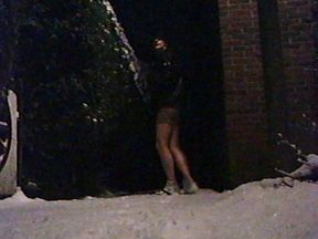 JERKING OFF ON THE SQUARE